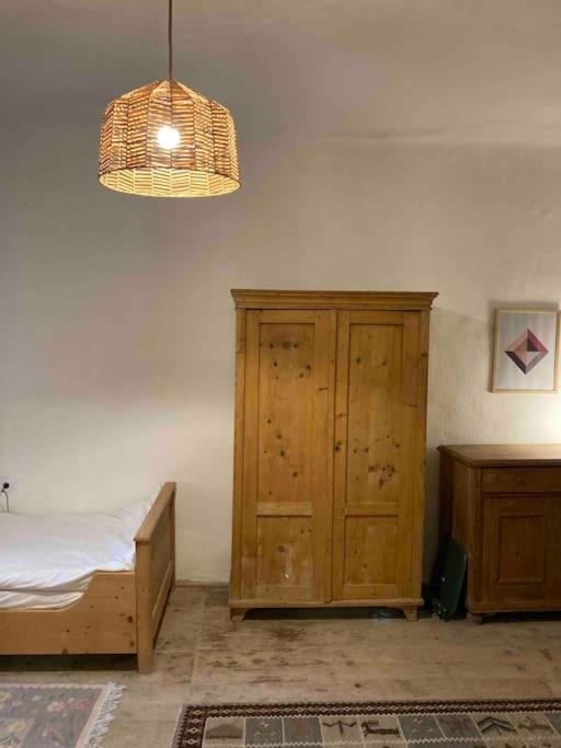 Crit House By The Church - Entire House מראה חיצוני תמונה