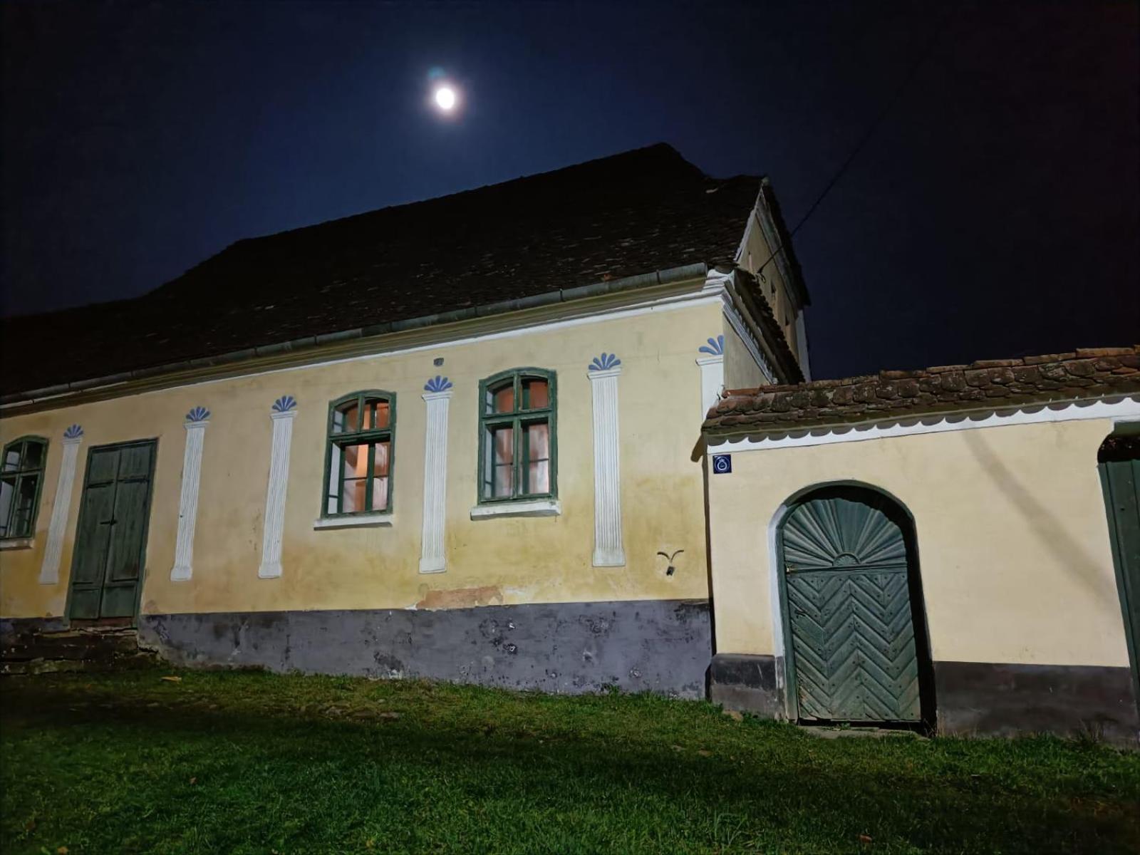 Crit House By The Church - Entire House מראה חיצוני תמונה
